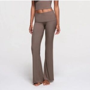 SKIMS Soft Lounge Foldover Pants Women’s Small Amethyst Brown Ribbed NWT